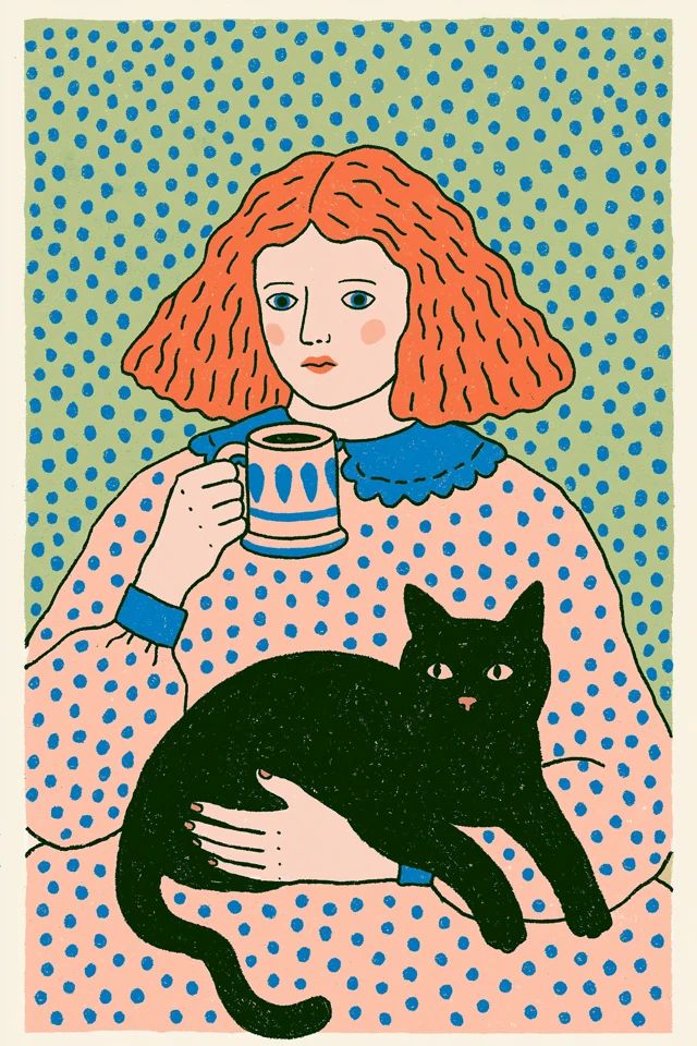 Ilustração desenhada à mão de uma mulher com cabelos vermelhos de comprimento médio tomando café com um gato, contorno fino, tons azuis e rosas suaves, sombreamento mínimo.