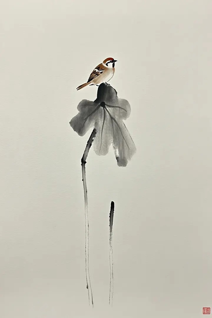 This ink painting showcases a minimalist style, depicting a sparrow perched on the remaining branch of a lotus leaf